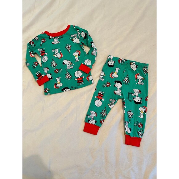 Peanuts 12 months Christmas pjs set Charlie Brown - Picture 3 of 4